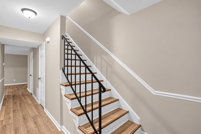 301 Olde Greenwich Dr