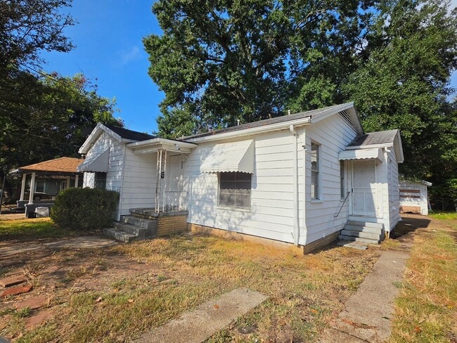 Photo - 4022 Golf Links Blvd