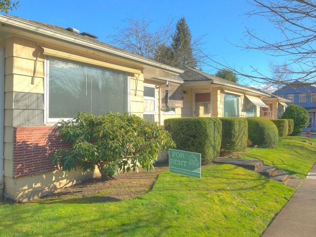Building Photo - FEWEK01 Unit 8232