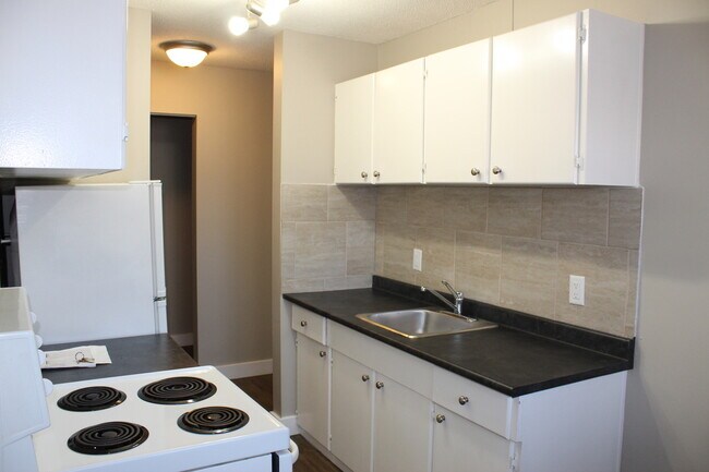 Photo - McCam 4 Apartments