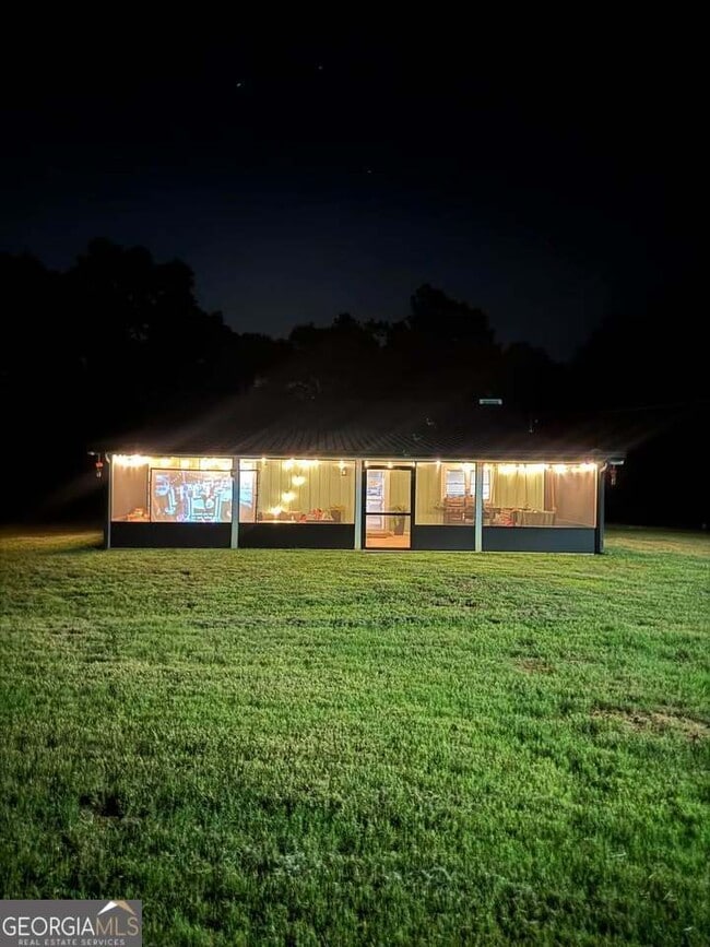 Photo - 301 Norton Rd