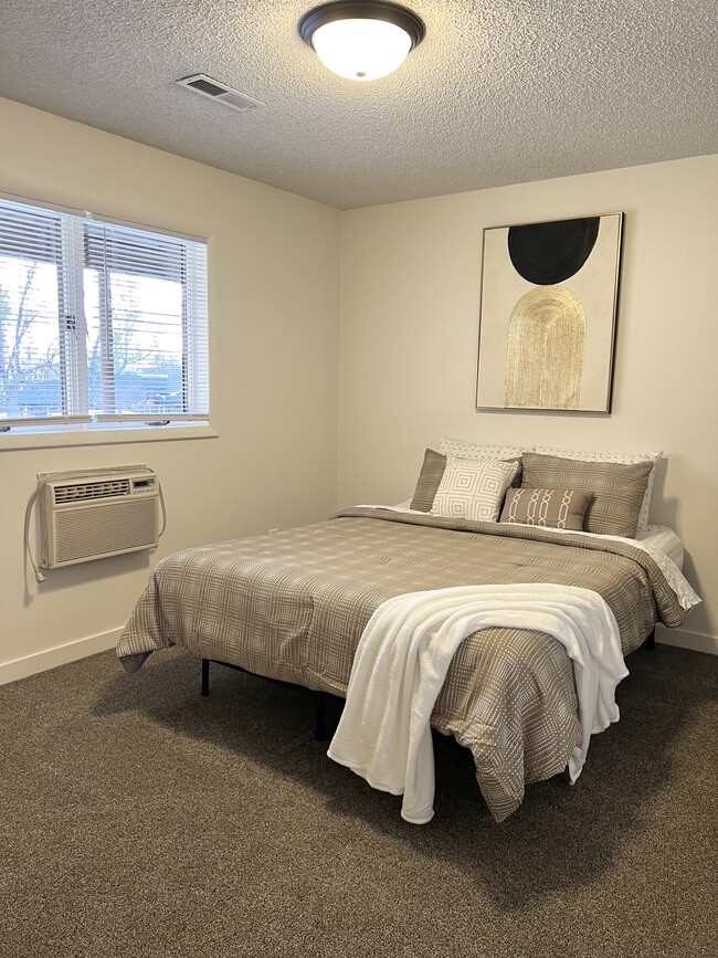 Photo - 1512 Lake Elmo Dr