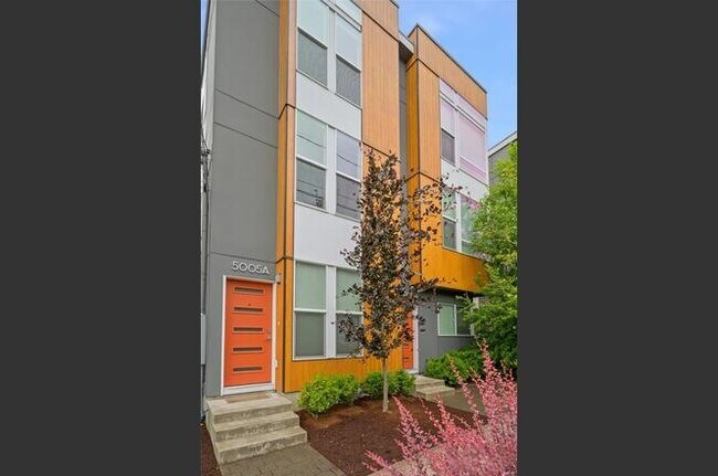 Photo - 5005A 40th Ave NE