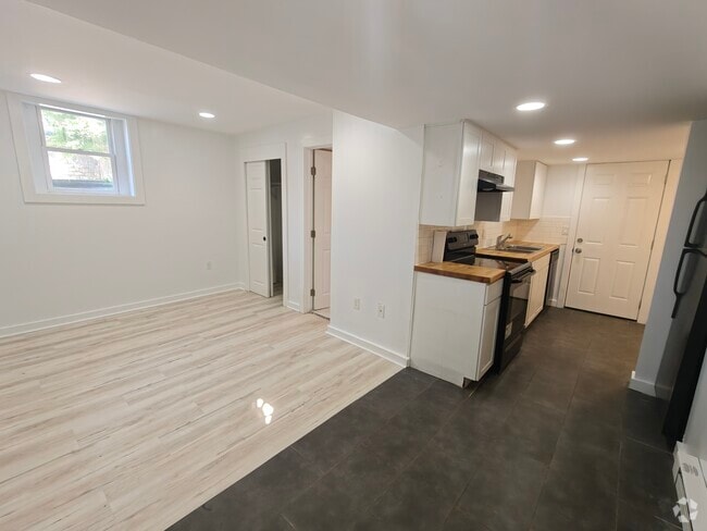 Building Photo - 4539 Smith Rd Unit 1 Rental
