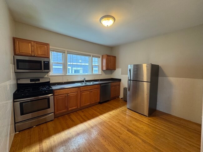 Photo - 19 Tufts St Apartments Unit #2