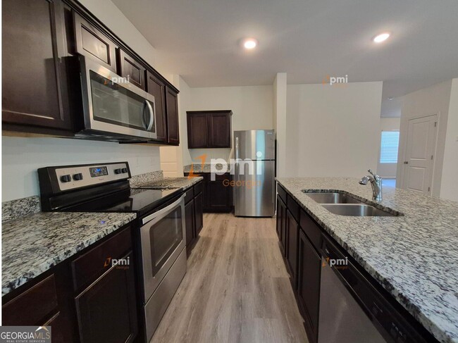 Photo - 1081 Cold Water Dr