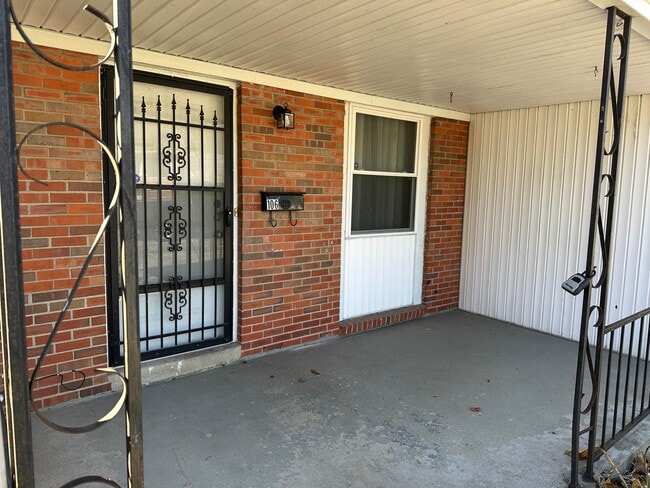 Photo - 106 Spring St