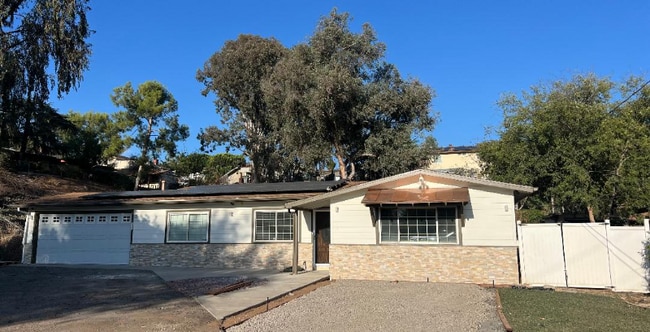 Building Photo - 13227 Beechtree St Rental