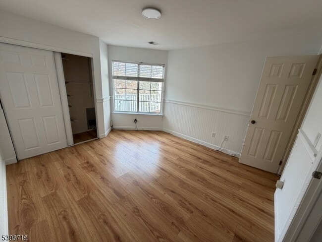 Photo - 94 Wescott Rd