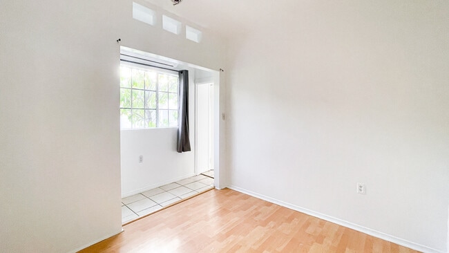 Photo - 2246 S Bronson Ave