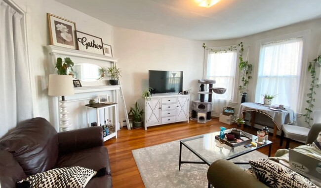 Photo - 1524 Tremont St Unidad 2