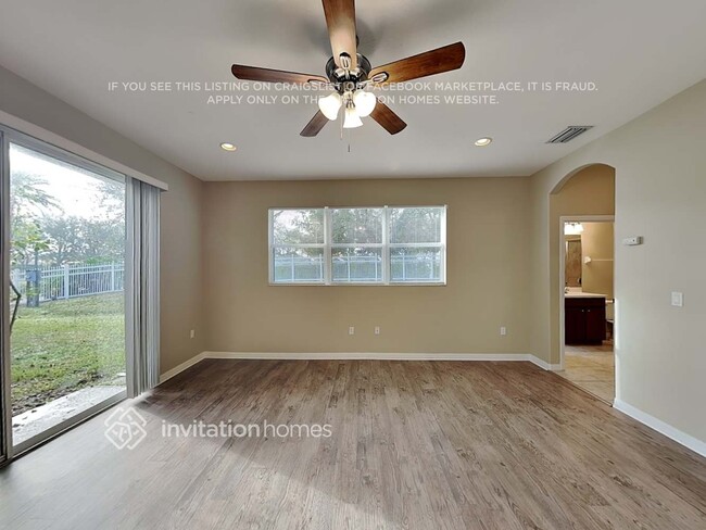 Photo - 12423 25th Ct E