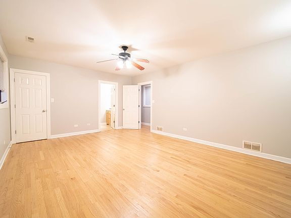 Photo - "Discover Urban Elegance: Spacious 2-Bed, ...