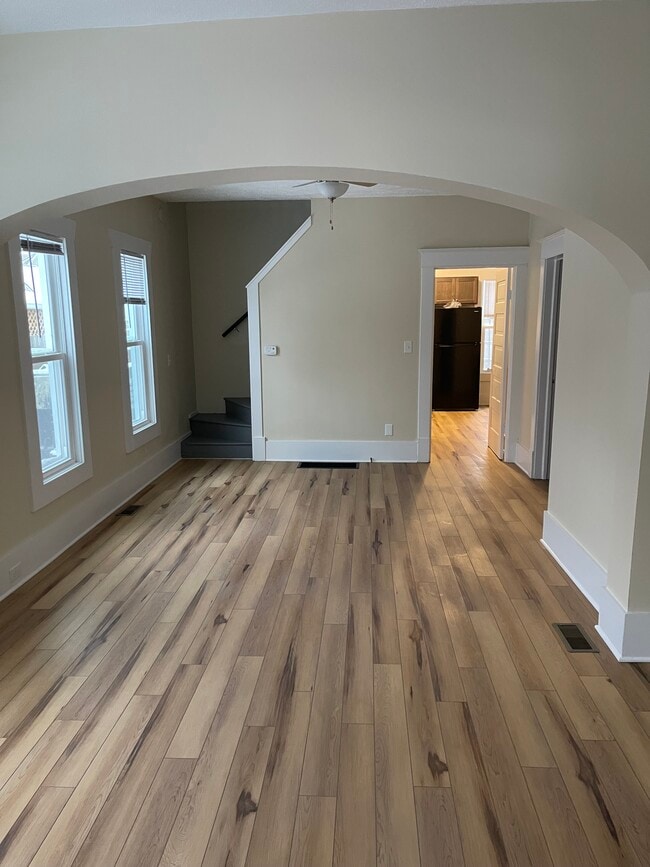 Sala de estar - 738 Olympia St SW