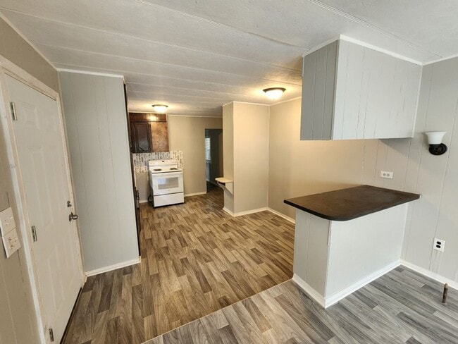 14803 Bakers Ln