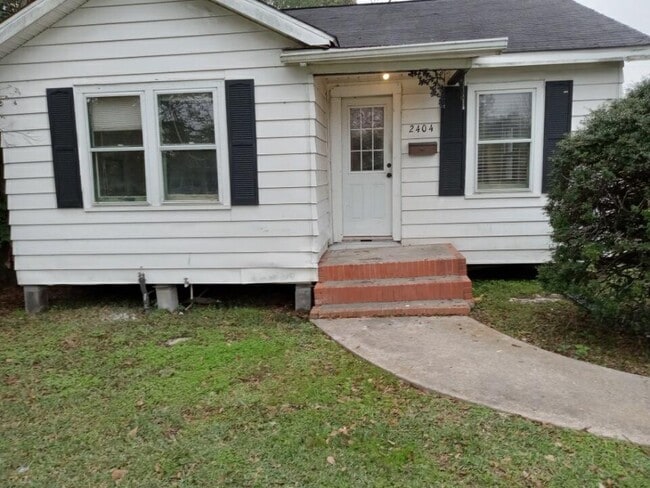Photo - 2404 Avenue E