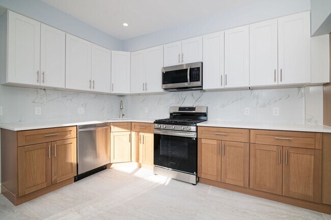 Photo - 43 Tainter St