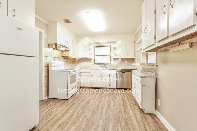 15 Ridgecrest Rd