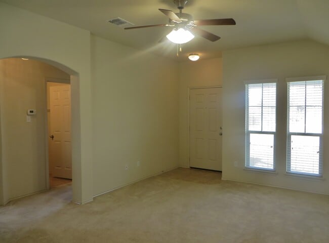 Photo - 3 Bedroom 2 Bathroom Sonterra West Home