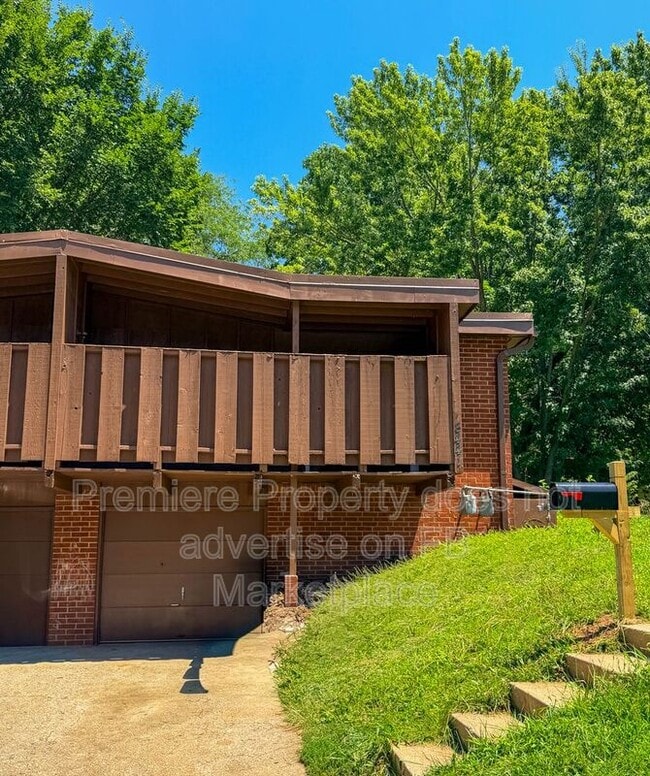 Photo - 8441 Kessler St