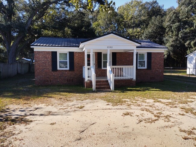Front - 1532 Hampton St House