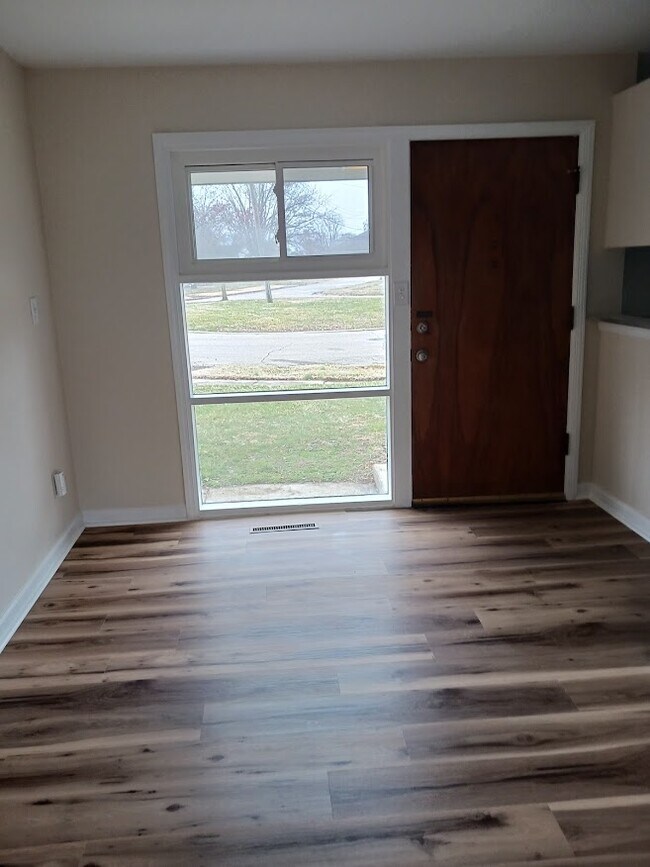 Photo - 1683 Brentwood Dr Unit 1683