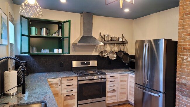 Photo - 55 Buffum St