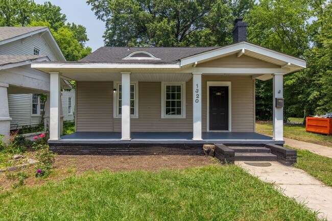 Just renovated: Four Bedroom 2 bath House... - Just renovated:  Four Bedroom 2 bath House...