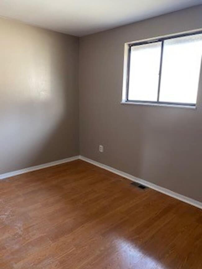 Photo - 4 Bedroom House in Alton