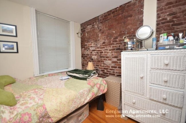 Photo - 48 Garden St Unit 3