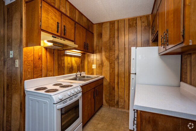 2BR, 1BA - 800SF - Kitchen