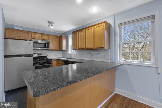 Photo - 5443 Houghton Pl Unit 2