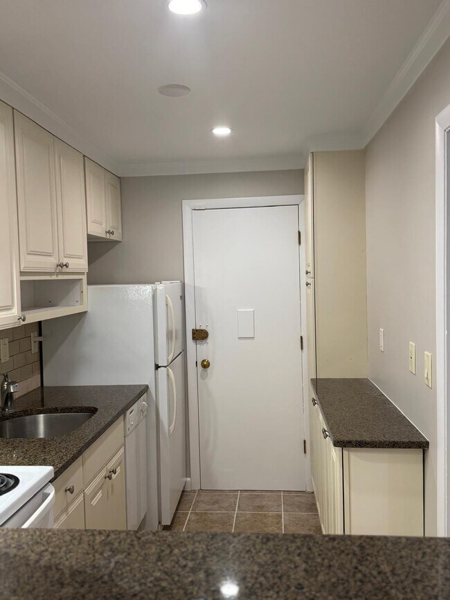 Photo - 29 Brent St Unit #2