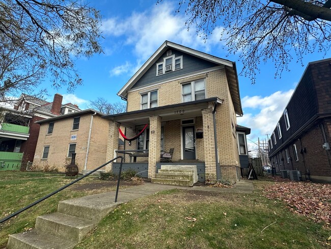 Building Photo - 1700 N 4th St Unit 1700 Rental