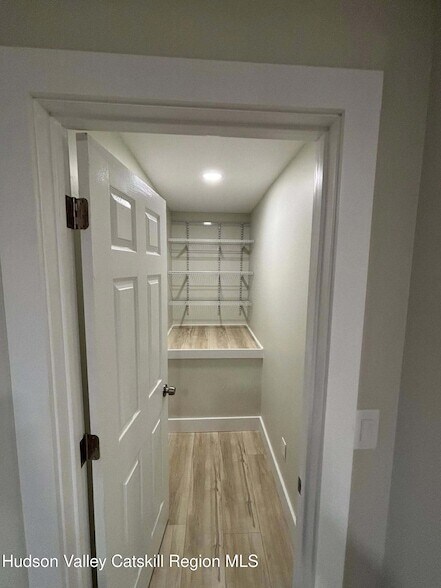 Photo - 13 Saugerties Manor Rd