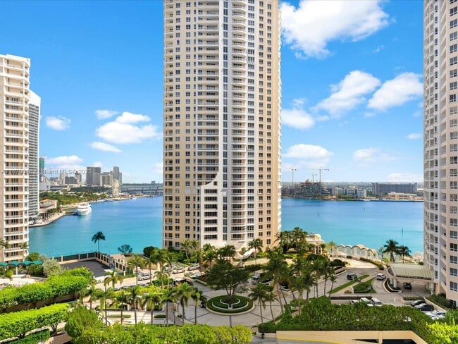 Building Photo - 540 Brickell Key Dr Unit 1702