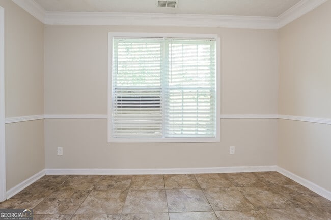 Photo - 3909 Riverside Pkwy