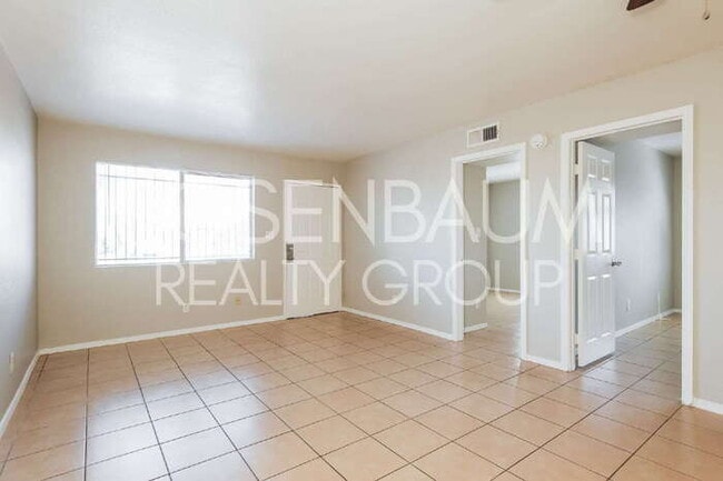 Photo - 2747 E Chipman Rd Unit 1