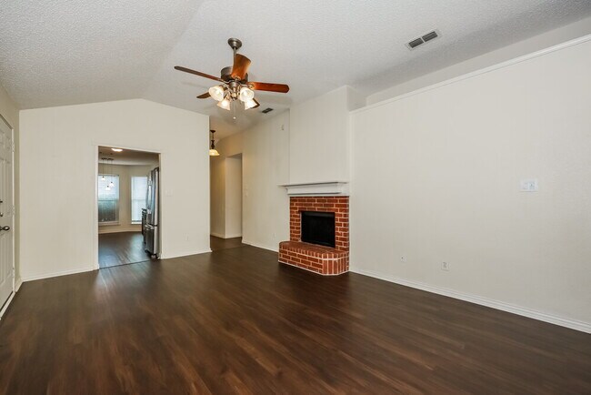 Photo - 2370 Stagecoach St