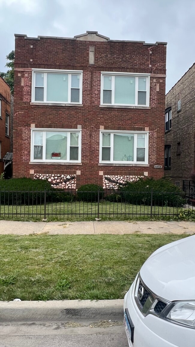 Building Photo - 8628 S Marshfield Ave Unit Mr Williams
