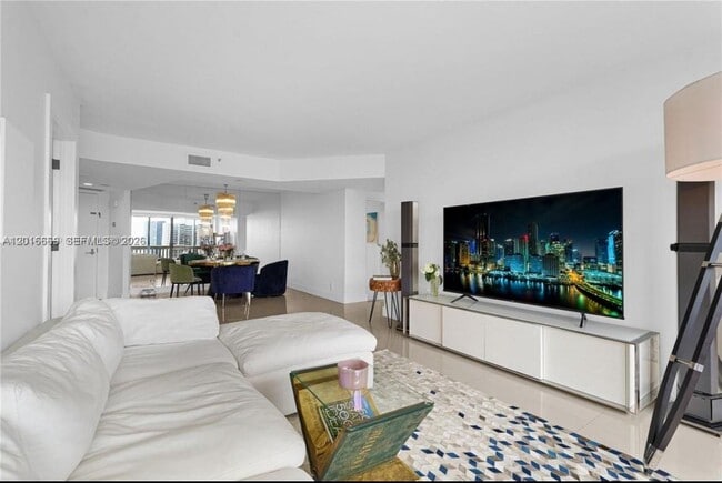 Building Photo - 1000 W Island Blvd Unit 2508