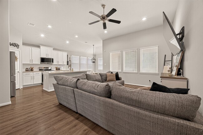 Photo - 1665 Morgan Trail Dr
