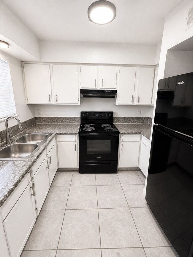 1181 Bentley Rd Unit 1