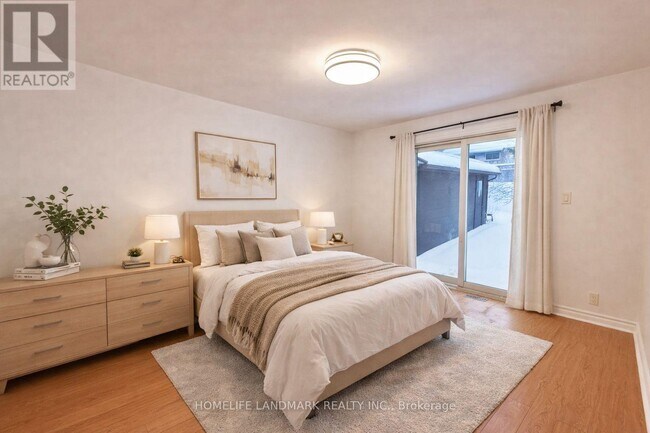 Photo - 22 Knowles Crescent