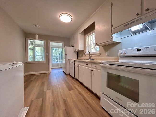 Photo - 4805 Gilmore Dr