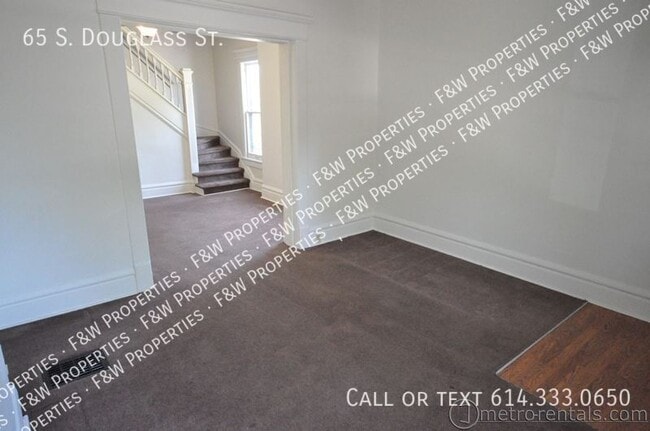 Photo - 65 S Douglass St