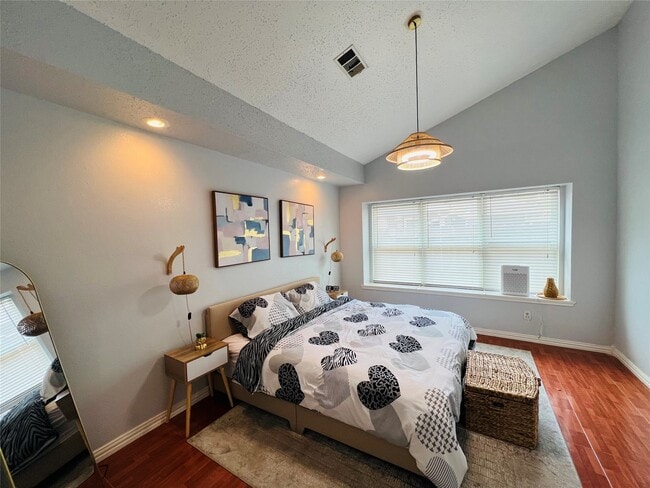 Photo - 4310 Hawk Meadow Dr