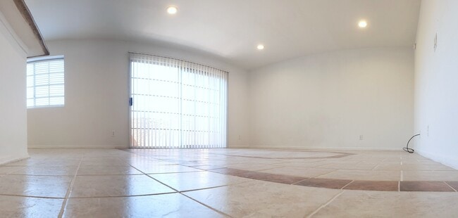 Photo - 11020 Hesby St Unit 3