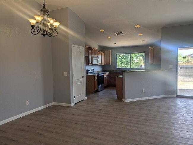 Photo - 1206 W Prior Ave