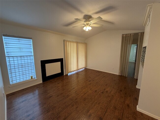 Photo - 6602 Harbor Town Dr Unit 308